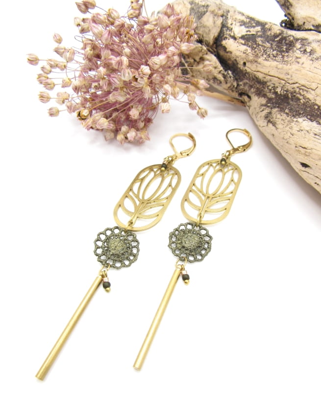 Boucles-dentelle-artisanal-kaki 03